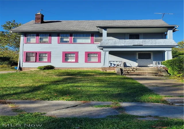 Homes for sale in Cleveland, OH | 1602 Hillcrest Rd, Cleveland, OH 44118 | MLS# 5165597