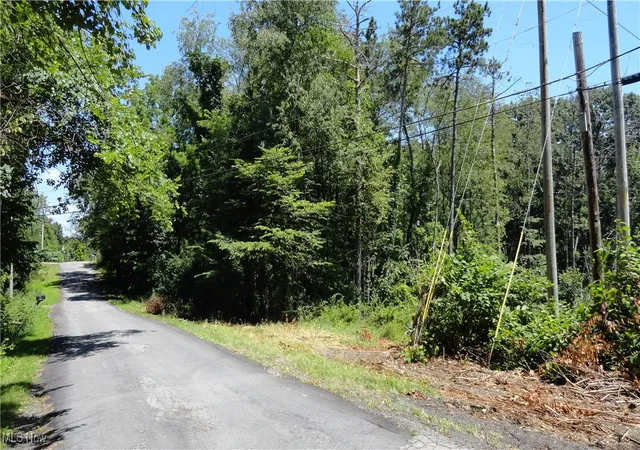 Photo 1 of Land for sale at Tbd Glendale Rd, New Cumberland, WV 26047 | MLS# 5165685 | Listing updated on 2026-08-12