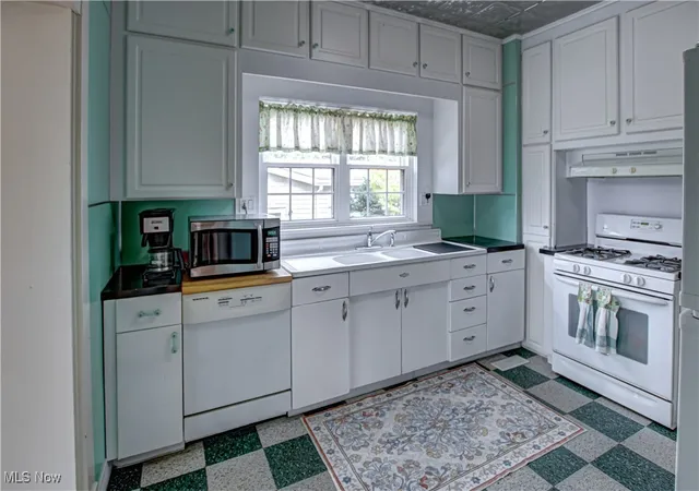 2nd image of 3031 E Erie Ave, Lorain, OH 44052 | MLS# 5163391