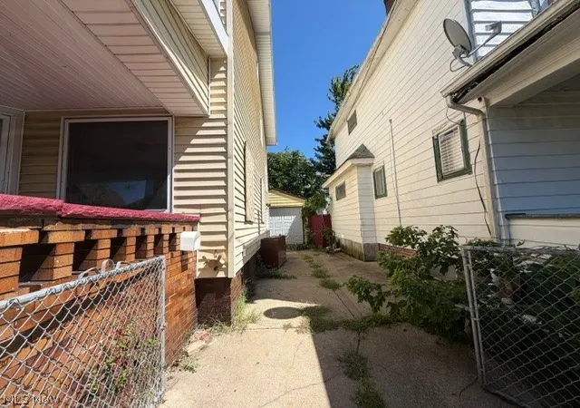 Photo 3 of Single family home for sale at 475 E 118th St, Cleveland, OH 44108 | MLS# 5166850 | Listing updated on 2026-08-28