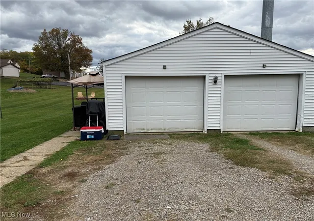 Photo 4 of Single family home for sale at 910 Orchard Hl Rd, Zanesville, OH 43701 | MLS# 5167451 | Listing updated on 2026-04-29