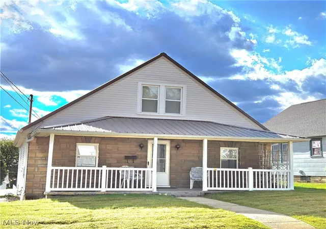 1st image of 1322 40th St, Parkersburg, WV 26104 | MLS# 5167751