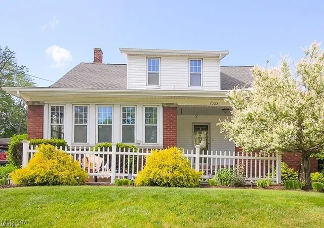 1st image of 7003 Brecksville Rd, Independence, OH 44131 | MLS# 5167846