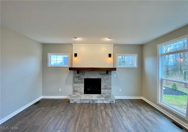 4th image of 2335 Ledgestone Dr Nw, Uniontown, OH 44685 | MLS# 5168354