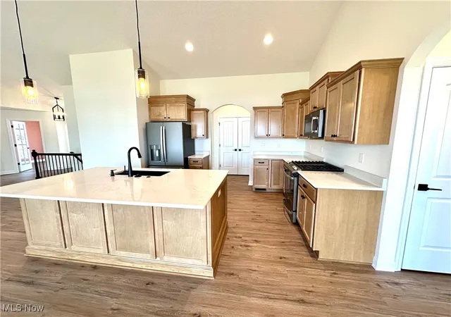 2nd image of 2319 Ledgestone Dr Nw, Uniontown, OH 44685 | MLS# 5168365