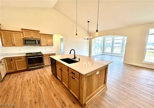 3rd image of 2319 Ledgestone Dr Nw, Uniontown, OH 44685 | MLS# 5168365