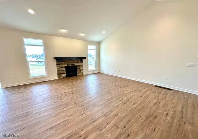 4th image of 2319 Ledgestone Dr Nw, Uniontown, OH 44685 | MLS# 5168365