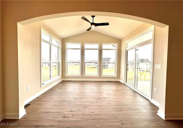 5th image of 2319 Ledgestone Dr Nw, Uniontown, OH 44685 | MLS# 5168365