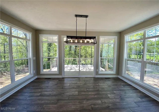 4th image of 2244 Ledgestone Dr Nw, Uniontown, OH 44685 | MLS# 5168384