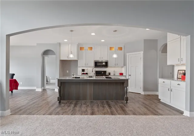 5th image of 2490 Ledgestone Dr Nw, Uniontown, OH 44685 | MLS# 5168390