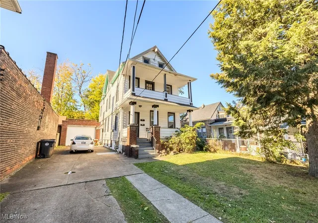 Listing Photo 2 - Condo for sale in building located at 1168 Norwood Rd, Cleveland, OH 44103 - Unit #