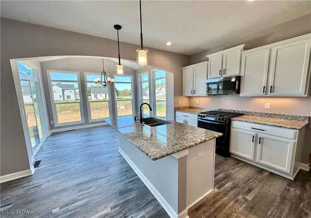 Homes for sale in Uniontown, OH | 2316 Ledgestone Dr Nw, Uniontown, OH 44685 | MLS# 5168688