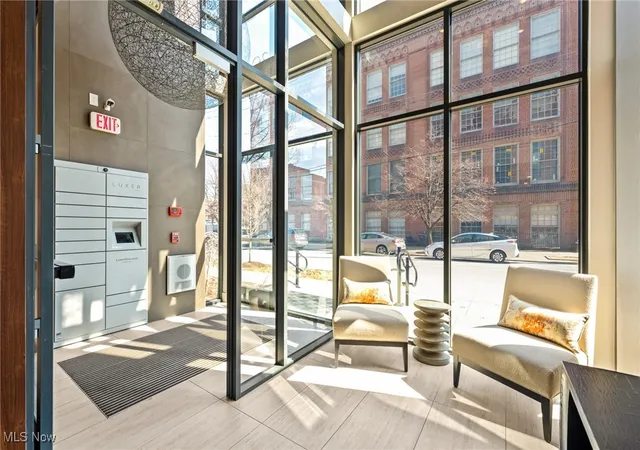 2nd image of 2044 Random Rd #301, Cleveland, OH 44106 | MLS# 5168307