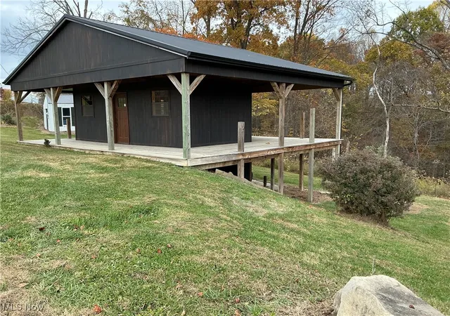 Photo 3 of Sale Pending at 10550 Symmes Crk Rd, Adamsville, OH 43802 | MLS# 5169208 | Listing updated on 2026-07-24