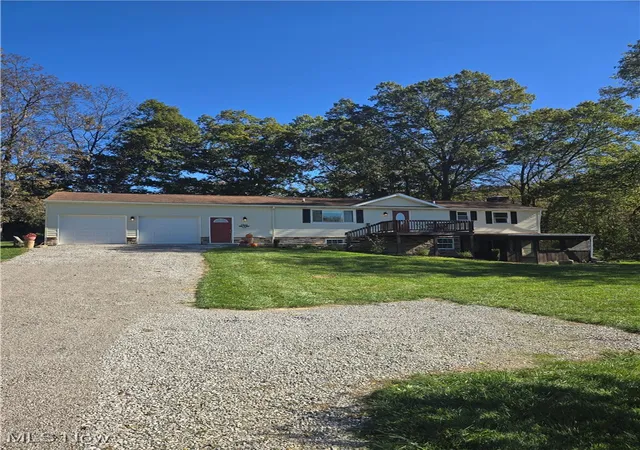 Photo 3 of Single family home for sale at 7915 East Pike, Norwich, OH 43767 | MLS# 5169392 | Listing updated on 2026-07-09