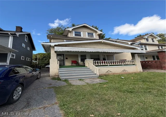 Homes for sale in Cleveland, OH | 1330 Elwood Rd, Cleveland, OH 44112 | MLS# 5170021