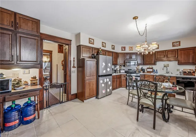Homes for sale in Niles, OH | 29 S Bentley, Niles, OH 44446 | MLS# 5170301