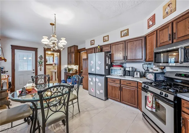 Homes for sale in Niles, OH | 29 S Bentley, Niles, OH 44446 | MLS# 5170301
