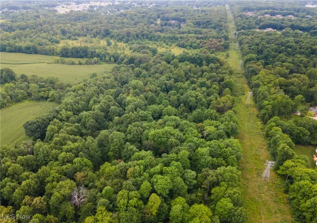 3rd image of 3810 Center Rd, Poland, OH 44514 | MLS# 5170513