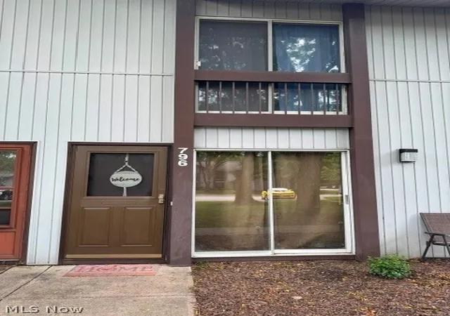 2nd image of 796 Pipes Ct #1604, Northfield, OH 44067 | MLS# 5169954