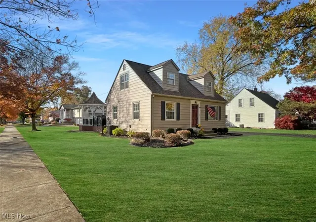2nd image of 422 E 7th St, Mc Donald, OH 44437 | MLS# 5170552