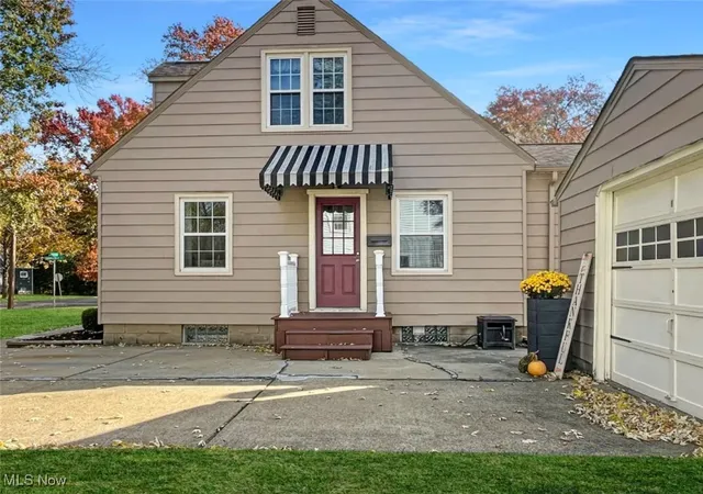 Photo 3 of Sale Pending at 422 E 7th Street, Mc Donald, OH 44437 | MLS# 5170552 | Listing updated on 2026-07-14