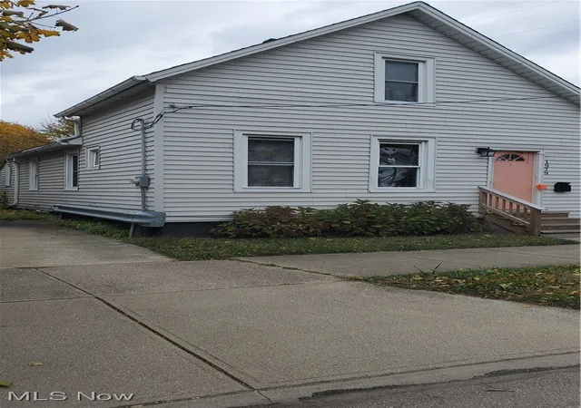 Homes for sale in Cleveland, OH | 1979 W 54th St, Cleveland, OH 44102 | MLS# 5171032