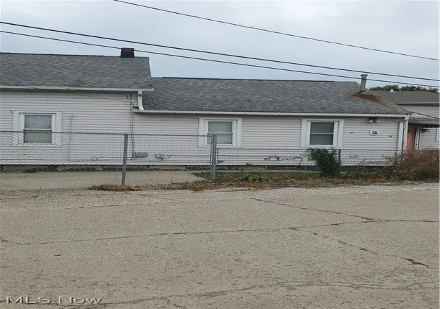 Homes for sale in Cleveland, OH | 1979 W 54Th St, Cleveland, OH 44102 | MLS# 5171032
