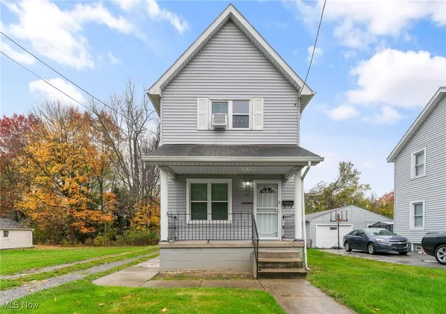 1st image of 103 Gladstone St, Campbell, OH 44405 | MLS# 5170944