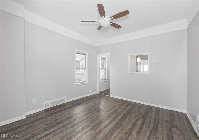 4th image of 1975 E 124Th Pl, Cleveland, OH 44106 | MLS# 5170829