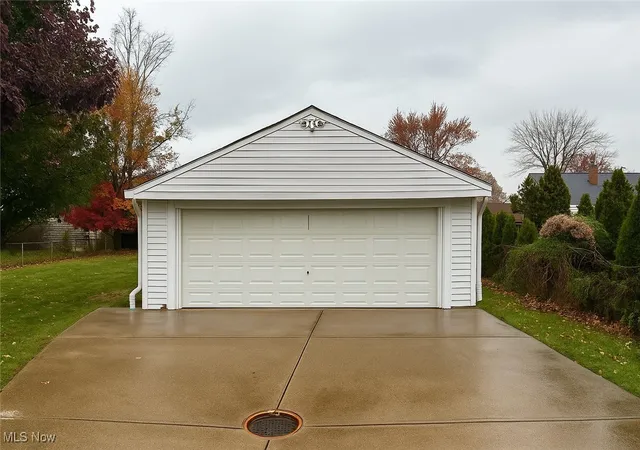 23rd image of 30325 Mildred Dr, Willowick, OH 44095 | MLS# 5171346