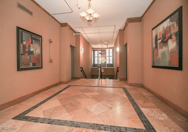 Homes for sale in Cleveland, OH | 1133 W 9Th St #321, Cleveland, OH 44113 | MLS# 5171524