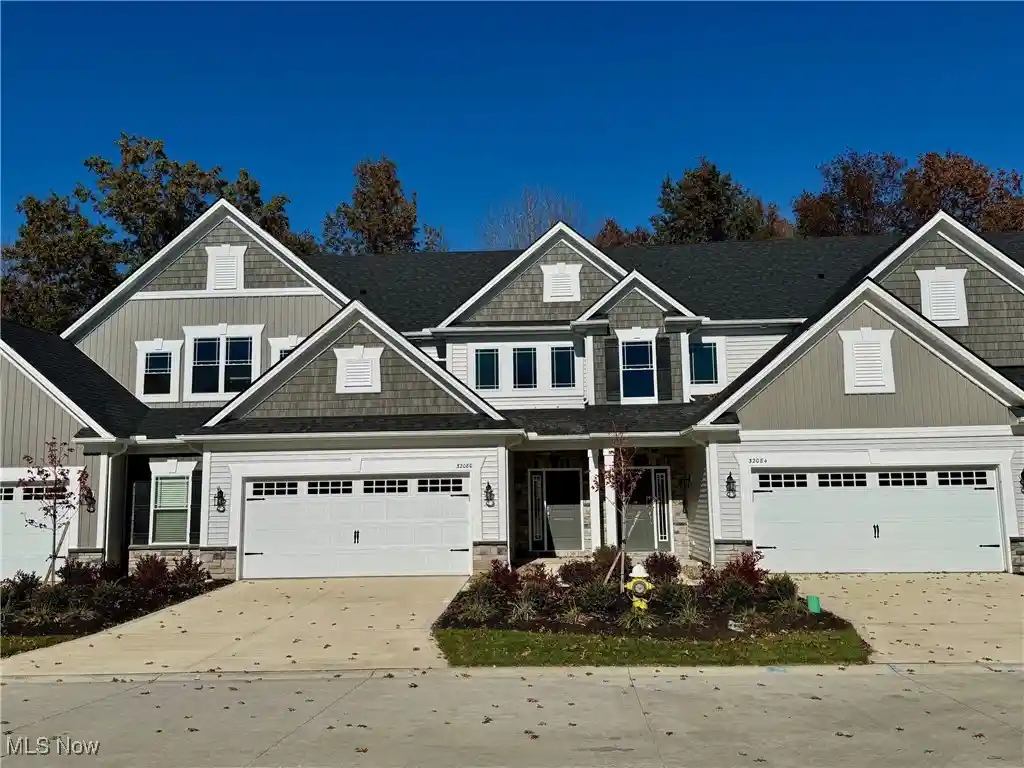 Listing Photo 1 - Condo for sale in 32080 Tuscan Ln located at 32080 Tuscan Ln, Avon Lake, OH 44012 - Unit #M-2