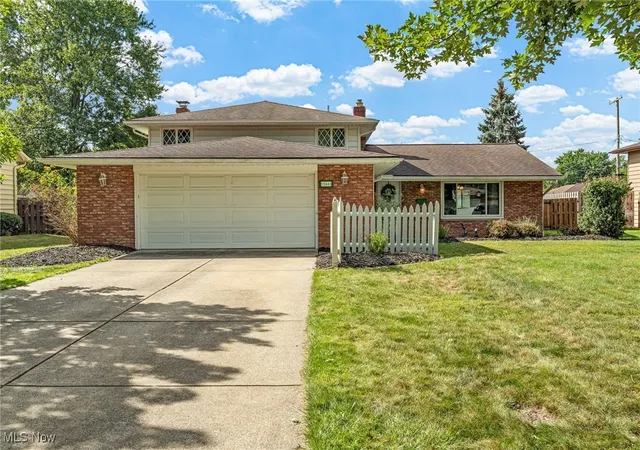 Homes for sale in Middleburg Heights, OH | 13467 Belfair Dr, Middleburg Heights, OH 44130 | MLS# 5172613