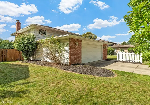 Homes for sale in Middleburg Heights, OH | 13467 Belfair Dr, Middleburg Heights, OH 44130 | MLS# 5172613