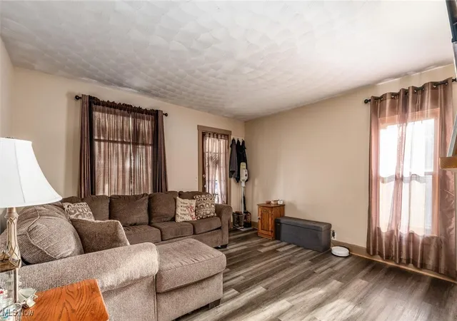 Homes for sale in Corning, OH | 8755 Main St Se, Corning, OH 43730 | MLS# 5173442