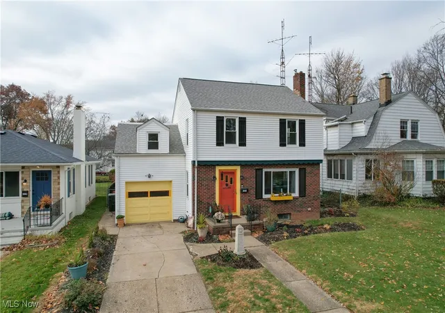Photo 1 of Sale Pending at 123 Linwood Ave Nw, Canton, OH 44708 | MLS# 5171833 | Listing updated on 2026-07-24