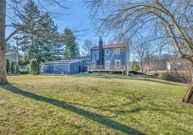 3rd image of 10971 Auburn Rd, Chardon, OH 44024 | MLS# 5168657