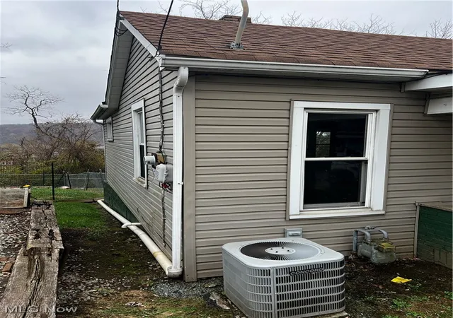 Photo 3 of Single family home for sale at 134 Spring Ave, Mingo Junction, OH 43938 | MLS# 5173819 | Listing updated on 2026-08-24
