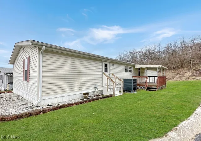 22nd image of 2749 Deer Pass Dr Sw, Canton, OH 44706 | MLS# 5174690