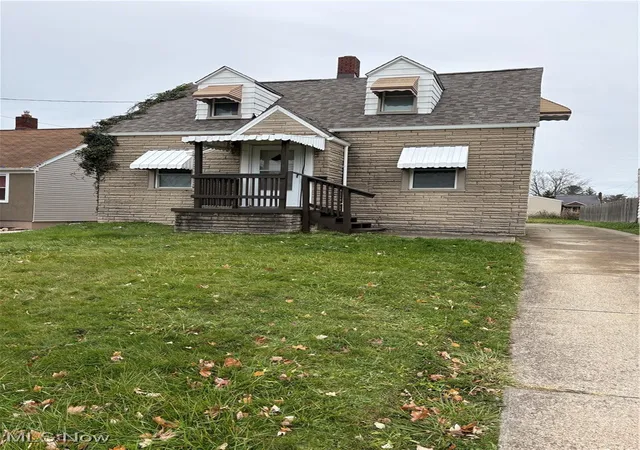 Photo 1 of Single family home for sale at 425 N Osborn Ave, Youngstown, OH 44509 | MLS# 5174749 | Listing updated on 2026-08-26