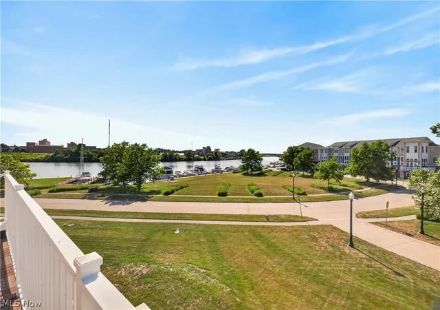 Homes for sale in Lorain, OH | 449 Harbor Ln, Lorain, OH 44052 | MLS# 5174855