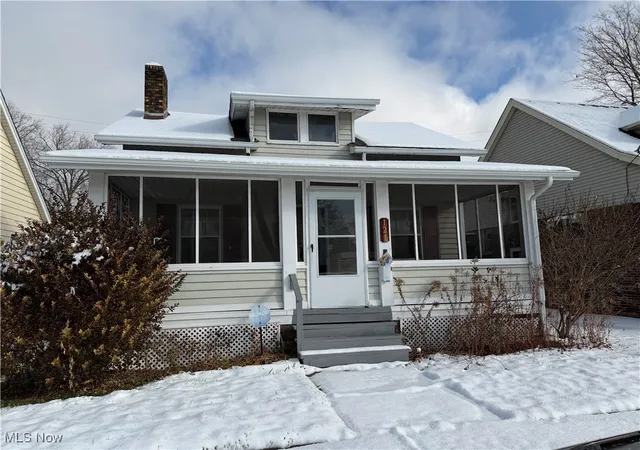 1st image of 121 E 205th St, Euclid, OH 44123 | MLS# 5175291