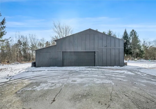 Homes for sale in New London, OH | 52819 Bursley Rd, New London, OH 44851 | MLS# 5175075