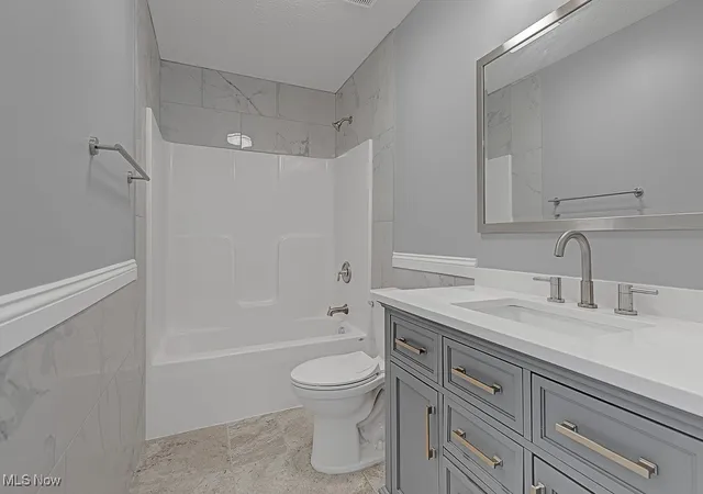 Photo 20 of Single family home for sale at 491 Parkside Dr, Bay Village, OH 44140 | MLS# 5175583 | Listing updated on 2026-09-30
