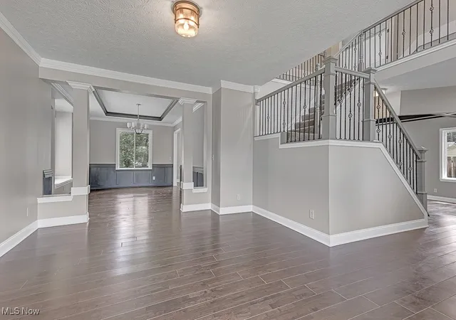 Photo 4 of Single family home for sale at 491 Parkside Dr, Bay Village, OH 44140 | MLS# 5175583 | Listing updated on 2026-09-30