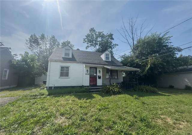 Homes for sale in Cleveland, OH | 4226 E 164th St, Cleveland, OH 44128 | MLS# 5176002