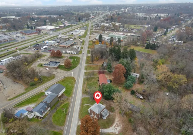 4th image of 2823 Columbus Rd Ne, Canton, OH 44705 | MLS# 5175784