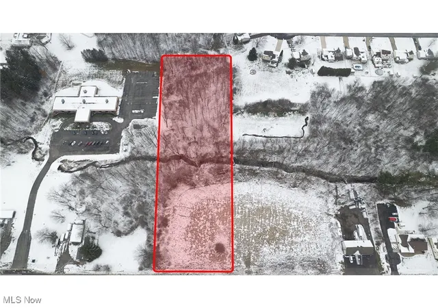 3rd image of 1242 W Western Reserve Rd, Youngstown, OH 44514 | MLS# 5176298