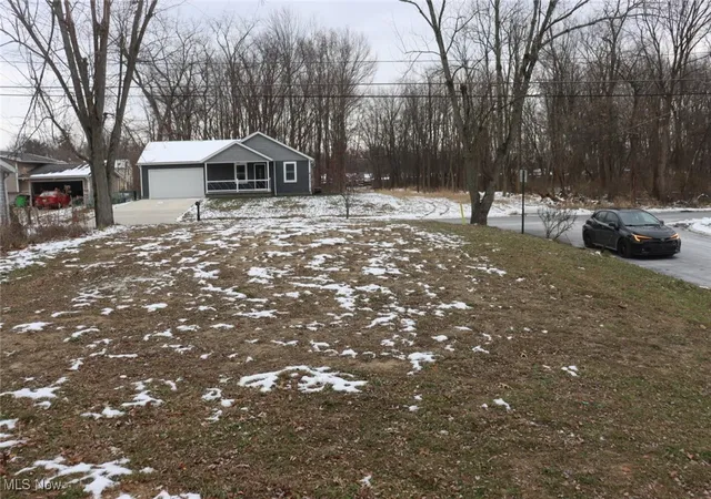 2nd image of 223 20th St Se, Massillon, OH 44646 | MLS# 5176524